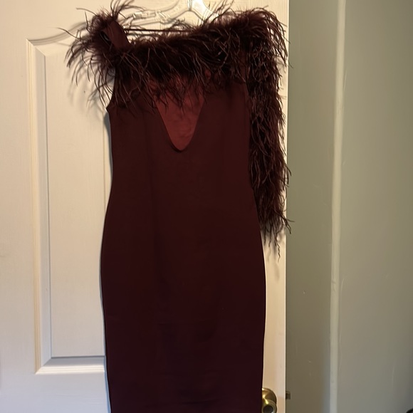 Party dress. Evening dress with feathers. - Picture 4 of 4